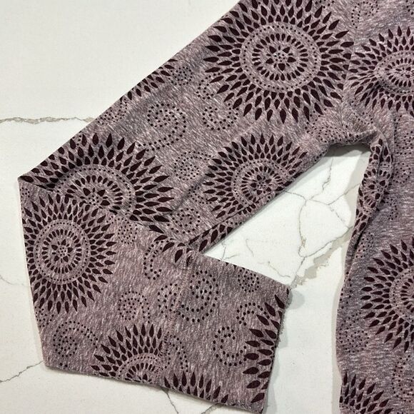 Aeropostale | Zip-up Women’s Hoodie Purple Maroon - Picture 8 of 16